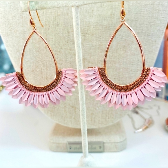 Stella & Dot blush pegasus - Picture 2 of 2